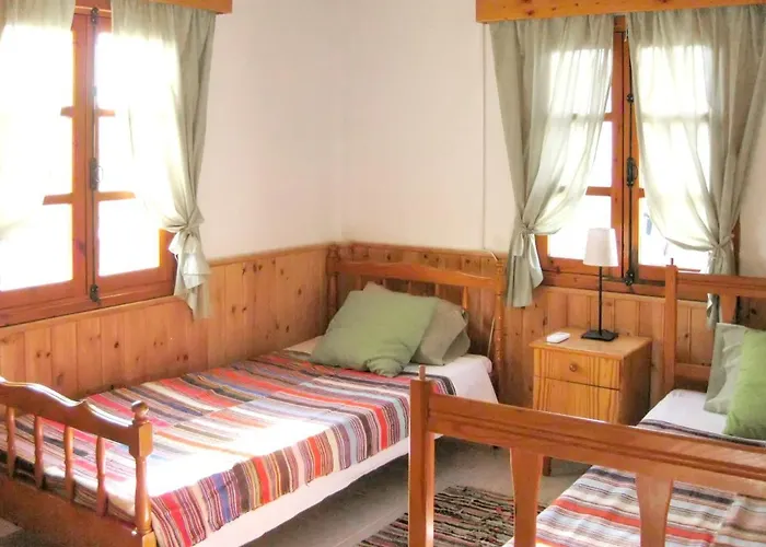 Semesterbostad Family House With Pool In Kritou Tera